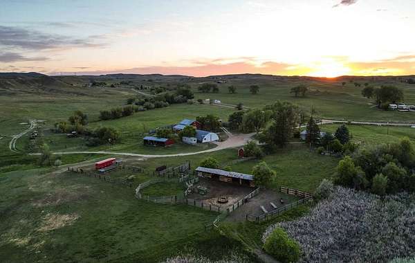252 Acres of Land with Home for Sale in Douglas, Wyoming