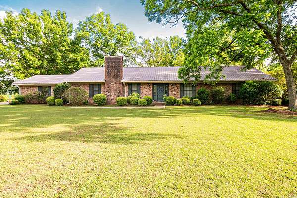 15 Acres of Land with Home for Sale in Strong, Arkansas