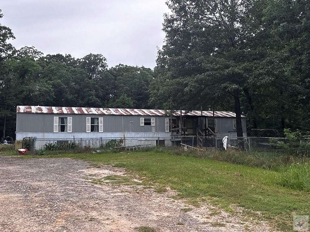4.14 Acres of Land with Home for Sale in Texarkana, Arkansas