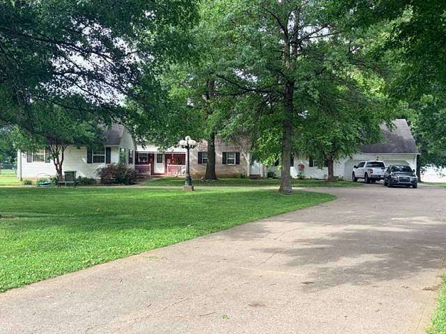 1.5 Acres of Land with Home for Sale in Henderson, Kentucky