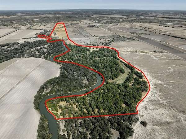 220 Acres of Land for Sale in Gonzales, Texas
