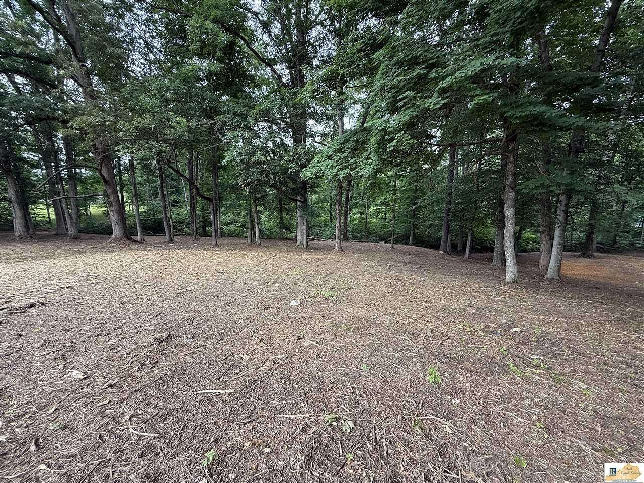 1.27 Acres of Land for Sale in Columbia, Kentucky