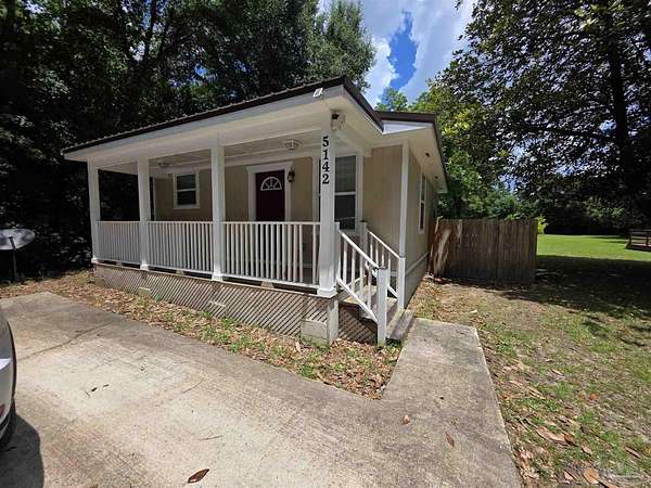 2 Acres of Land with Home for Lease in Pensacola, Florida