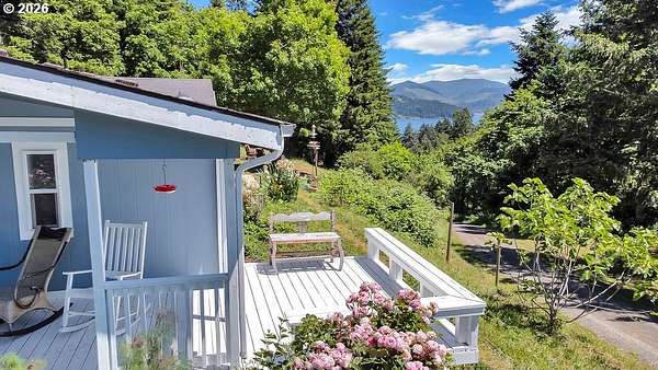 16 Acres of Recreational Land with Home for Sale in Cottage Grove, Oregon