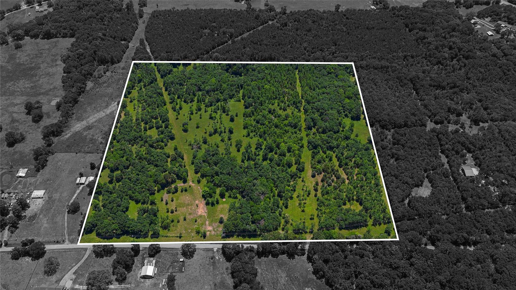 44 Acres of Land for Sale in Mount Pleasant, Texas