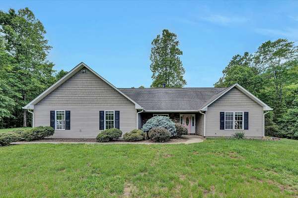 14 Acres of Land with Home for Sale in Roanoke, Virginia