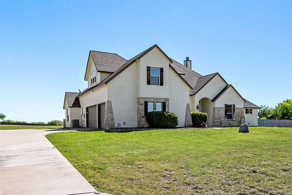 2.14 Acres of Land with Home for Sale in Weatherford, Texas