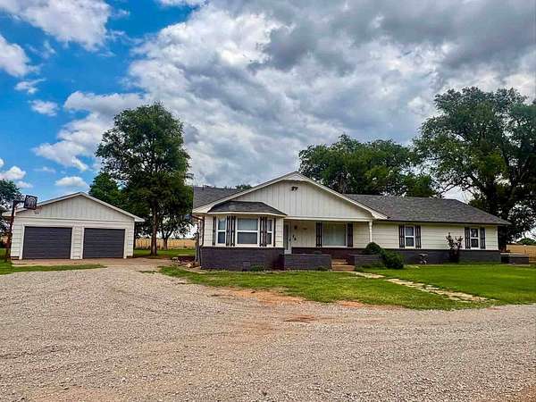 1.7 Acres of Land with Home for Sale in Waukomis, Oklahoma
