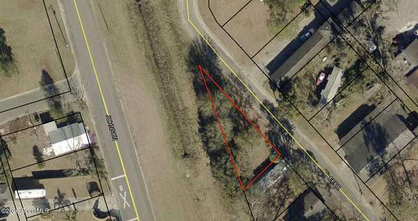 0.12 Acres of Residential Land for Sale in Waycross, Georgia