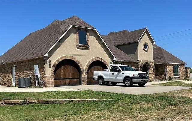30.2 Acres of Land with Home for Sale in Ardmore, Oklahoma