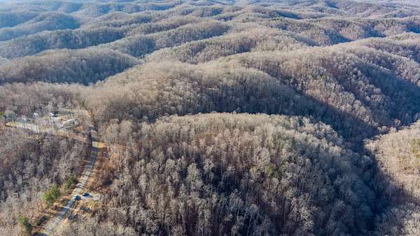 29.4 Acres of Recreational Land for Sale in Albany, Kentucky