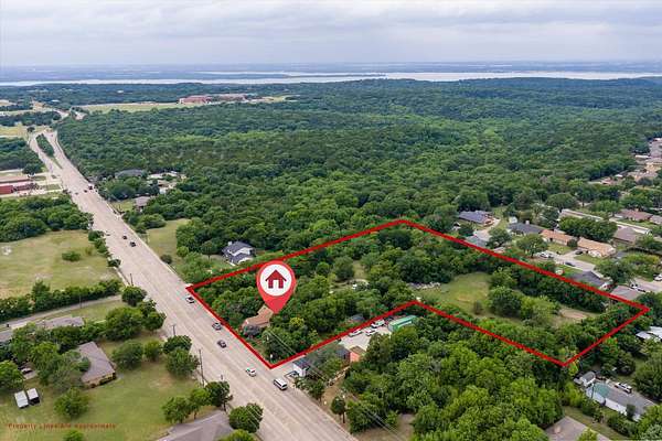 3.2 Acres of Improved Mixed-Use Land for Sale in Cedar Hill, Texas