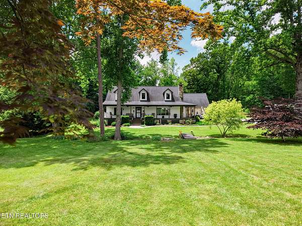 1.52 Acres of Land with Home for Sale in Knoxville, Tennessee