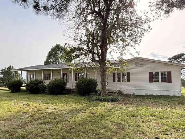 3.67 Acres of Land with Home for Sale in Heber Springs, Arkansas