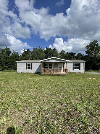 2.39 Acres of Land with Home for Sale in Red Boiling Springs, Tennessee