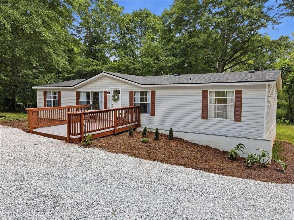2.48 Acres of Land with Home for Sale in Pendergrass, Georgia