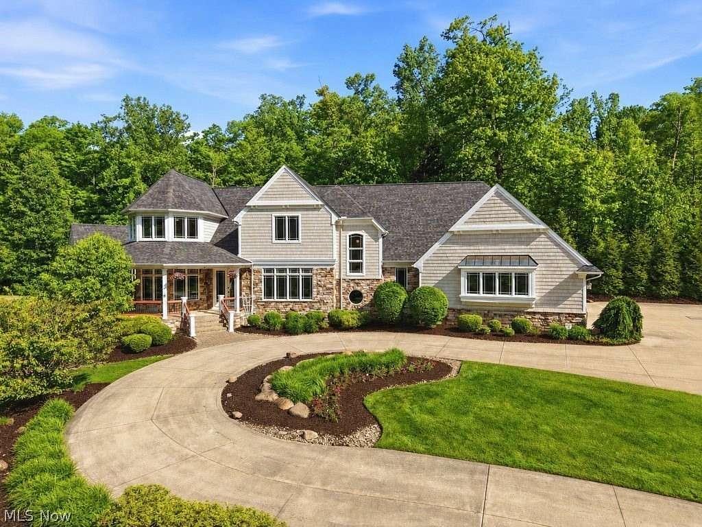 7.26 Acres of Land with Home for Sale in Kirtland, Ohio