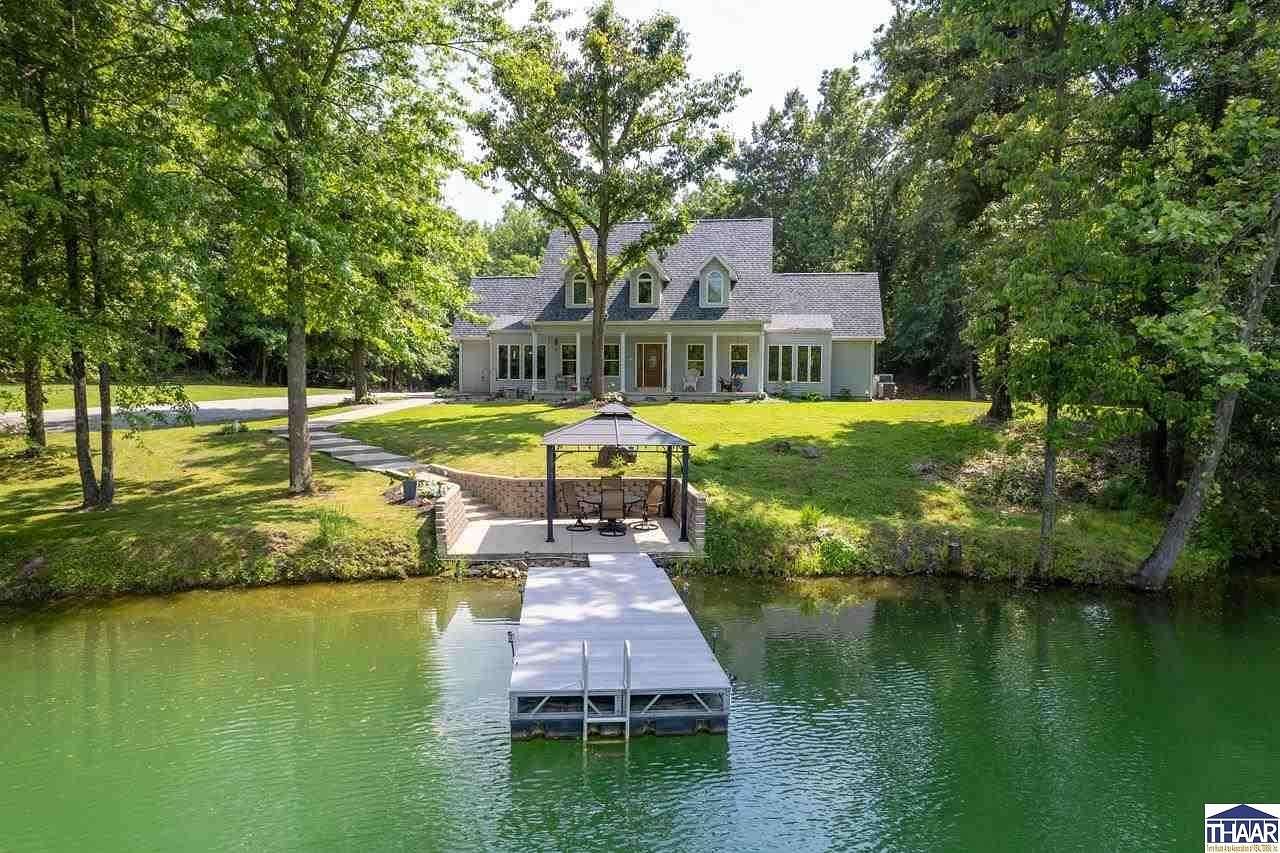 14.4 Acres of Land with Home for Sale in Terre Haute, Indiana