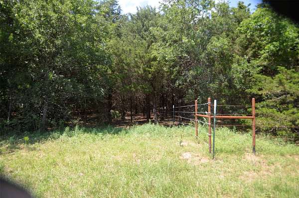 21.5 Acres of Recreational & Residential Land for Sale in Pottsboro, Texas