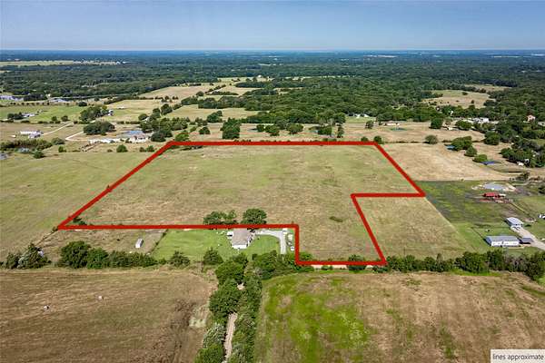 20.4 Acres of Agricultural Land for Sale in Ivanhoe, Texas