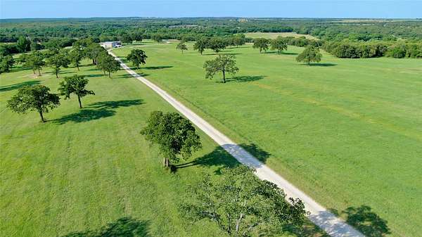 320 Acres of Land for Sale in St. Jo, Texas