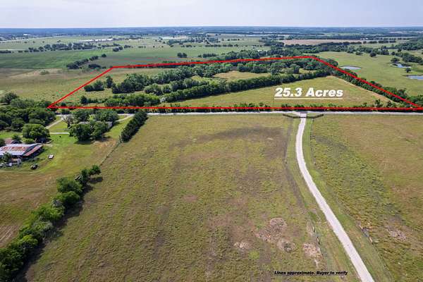 25 Acres of Land for Sale in McLendon-Chisholm, Texas