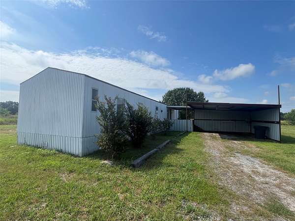 4.6 Acres of Land with Home for Sale in Blue Ridge, Texas
