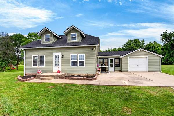 2 Acres of Land with Home for Sale in Circleville, Ohio