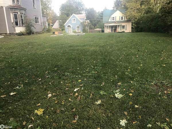 0.14 Acres of Residential Land for Sale in Burlington, Iowa