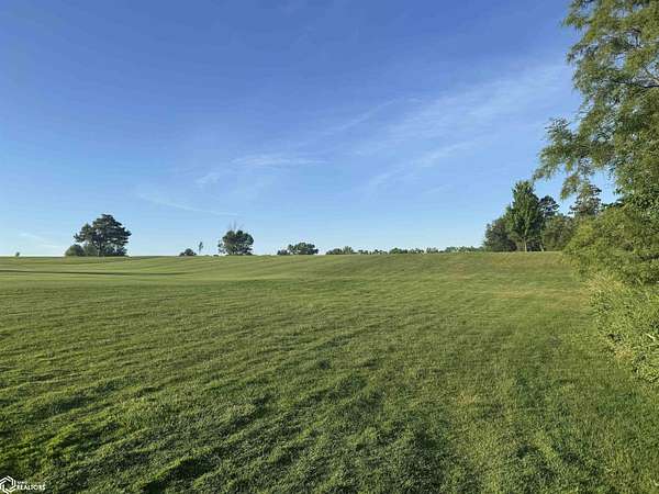 0.39 Acres of Land for Sale in Fairfield, Iowa