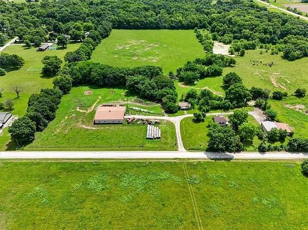 33.2 Acres of Land with Home for Sale in Stewartsville, Missouri