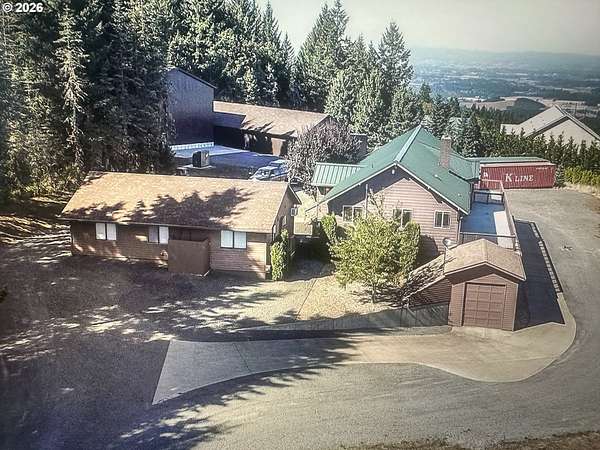 22.7 Acres of Land with Home for Sale in Newberg, Oregon