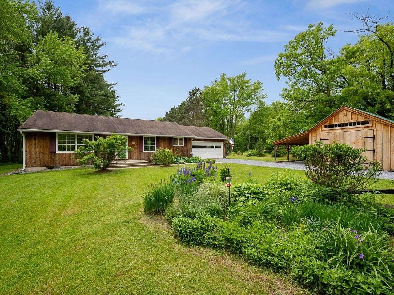 1.89 Acres of Land with Home for Sale in Ferrisburgh, Vermont