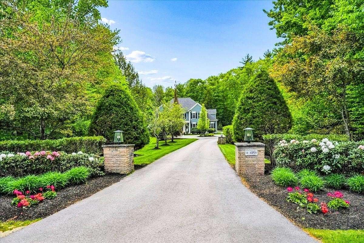 2.76 Acres of Land with Home for Sale in Bedford, New Hampshire