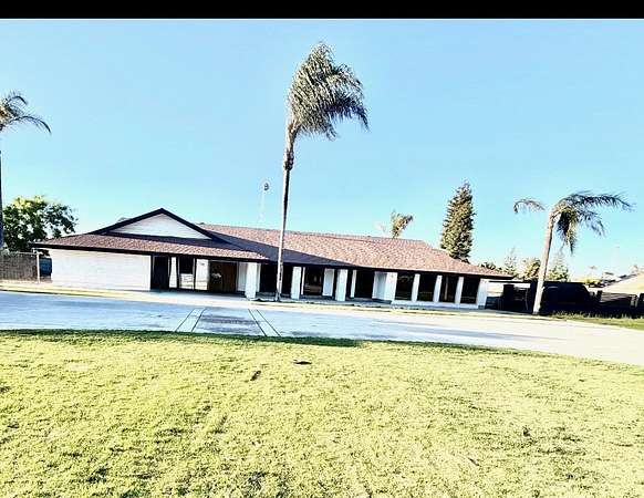 2.3 Acres of Land with Home for Sale in Fresno, California