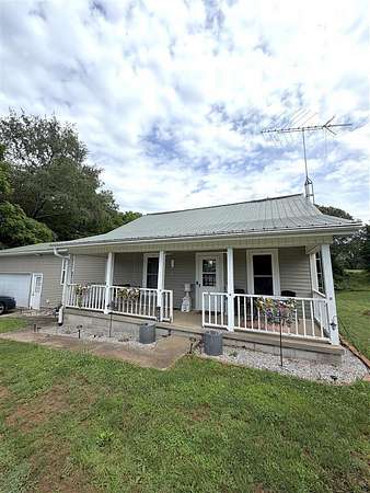 2 Acres of Land with Home for Sale in Alvaton, Kentucky