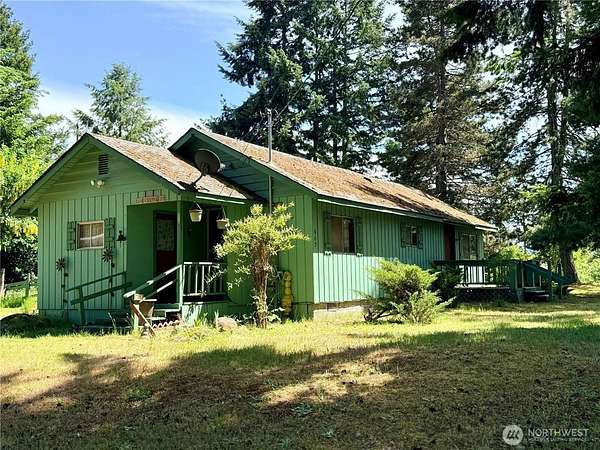 3 Acres of Land with Home for Sale in Rainier, Washington