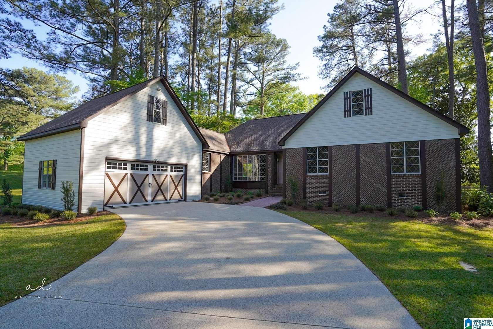 1.77 Acres of Land with Home for Sale in Leeds, Alabama