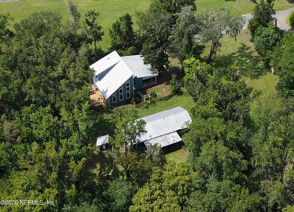 2 Acres of Land with Home for Sale in Middleburg, Florida