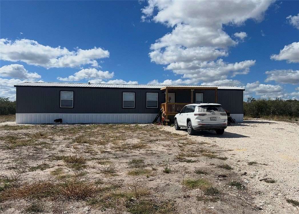 4.1 Acres of Land with Home for Sale in Skidmore, Texas