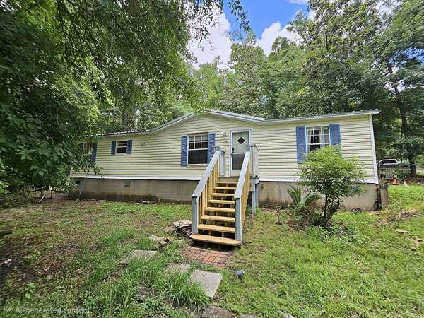 9.89 Acres of Land with Home for Sale in Quincy, Florida