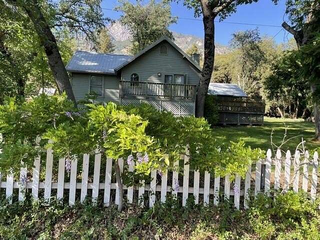 30 Acres of Land with Home for Sale in Springville, California