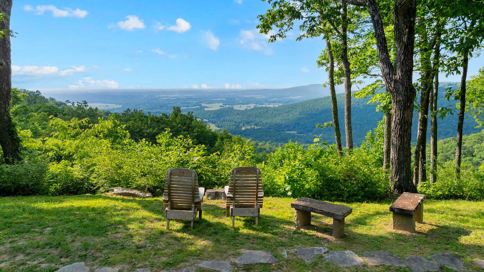 2.27 Acres of Land with Home for Sale in Monteagle, Tennessee