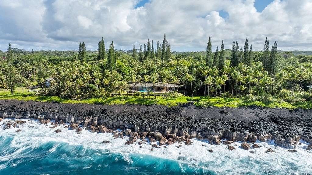 10 Acres of Land with Home for Sale in Pahoa, Hawaii