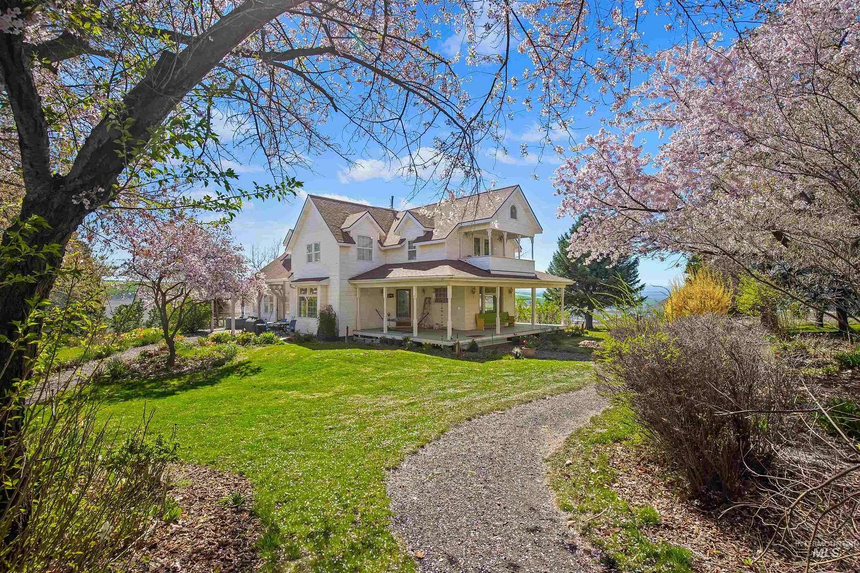 4.5 Acres of Land with Home for Sale in Lewiston, Idaho