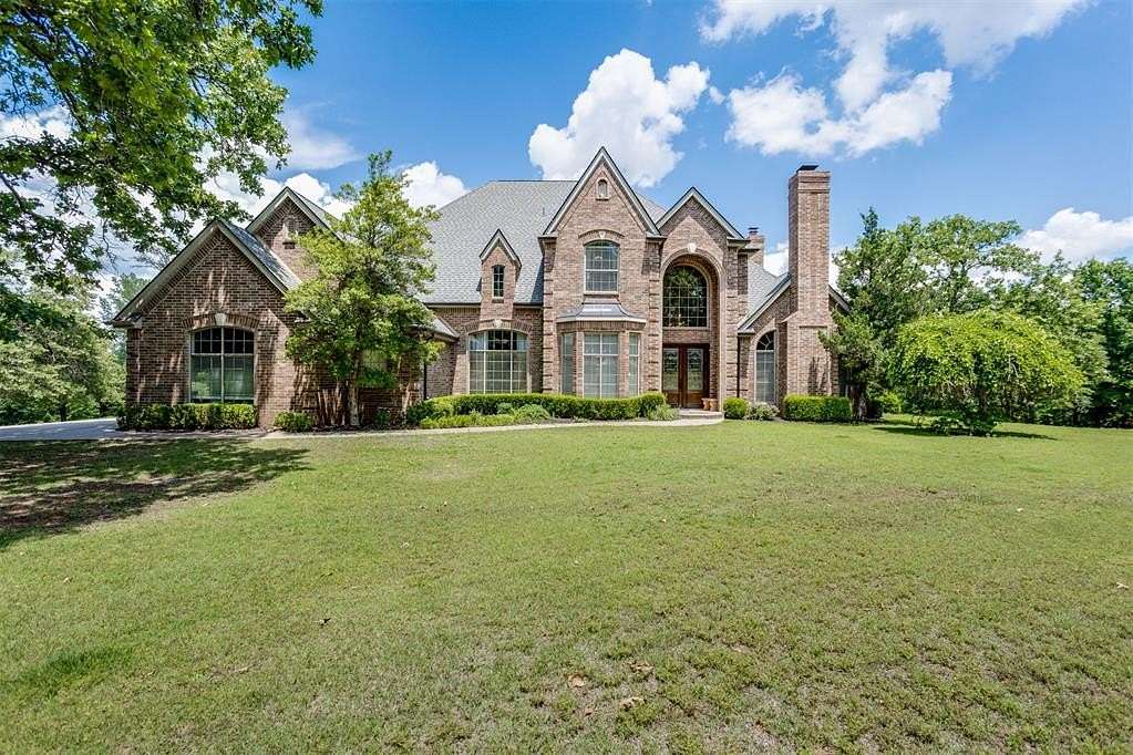 27.8 Acres of Recreational Land with Home for Sale in Oklahoma City, Oklahoma
