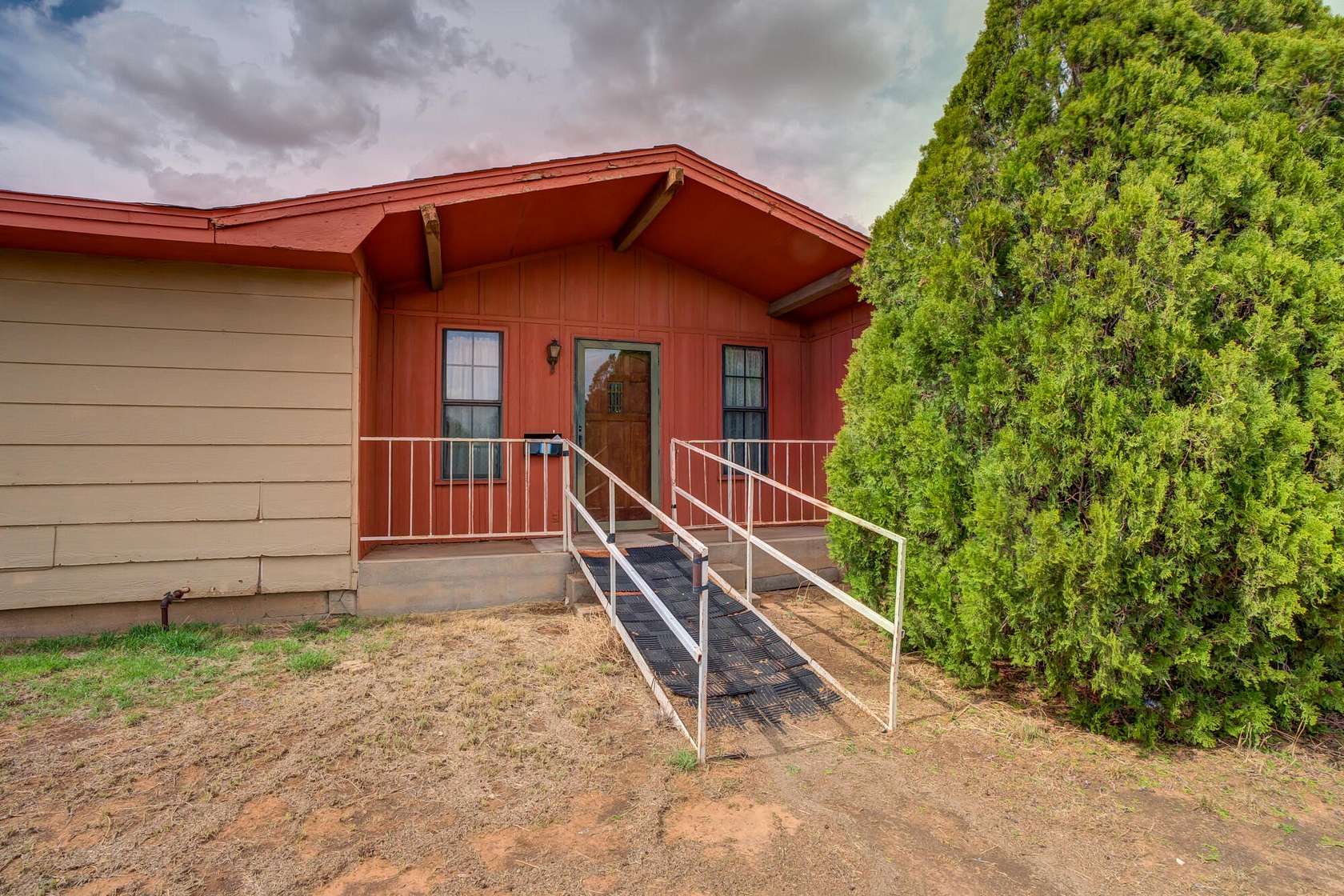 2.5 Acres of Land with Home for Sale in Lubbock, Texas