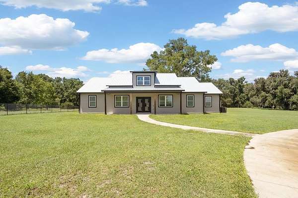 5.49 Acres of Land with Home for Sale in Old Town, Florida