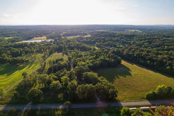 10 Acres of Residential Land for Sale in Trenton, Georgia