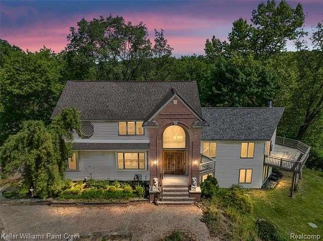 3 Acres of Land with Home for Sale in Rochester Hills, Michigan